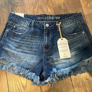 Nwt Vanilla star festival short sz 13